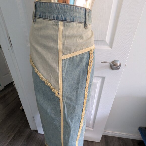 BDG vintage style denim skirt - Picture 1 of 10